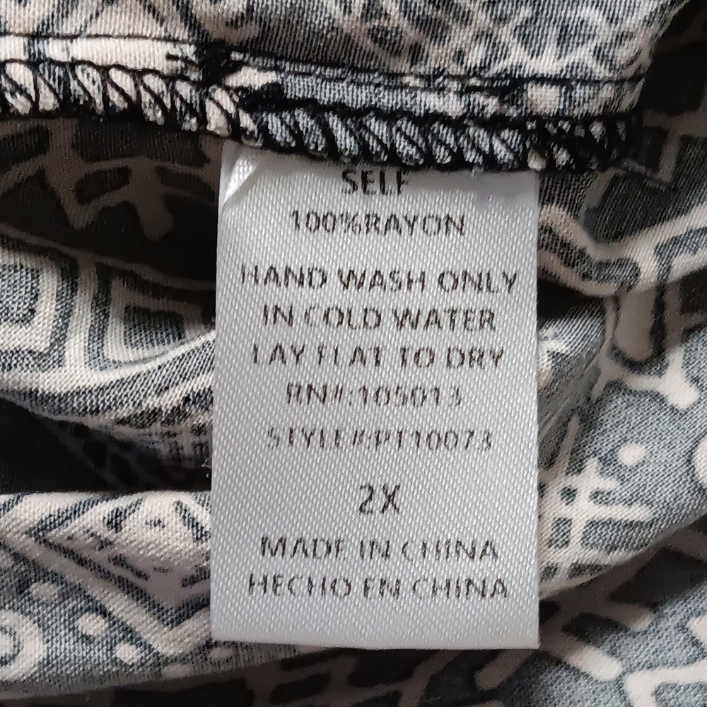 SAVANNA JANE print ruffle hem top, 2X - Picture 7 of 12